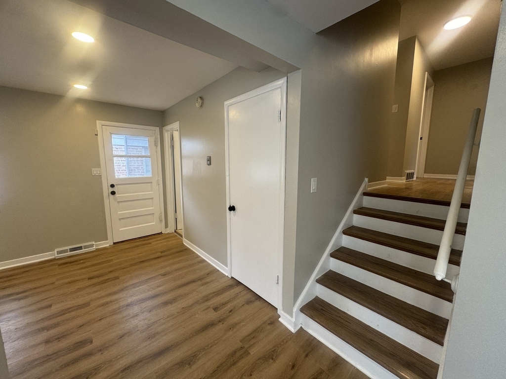 14700 Avalon Avenue - Photo 5
