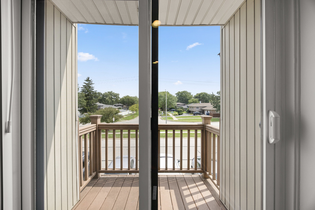 7300 Fairview Avenue - Photo 9