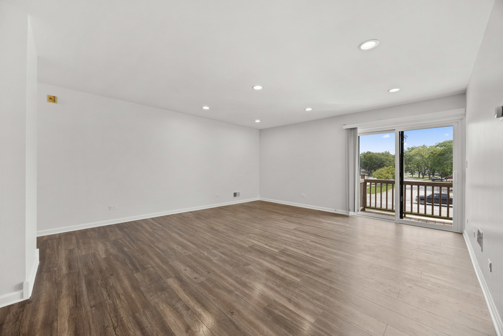 7300 Fairview Avenue - Photo 6
