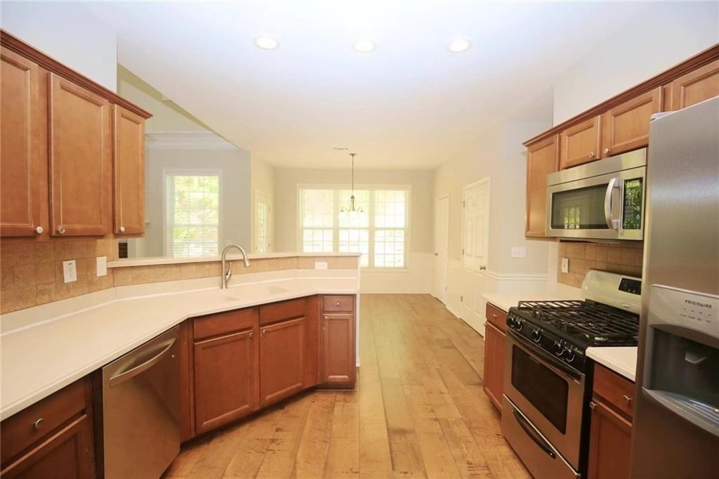 410 Ruby Forest Parkway - Photo 4
