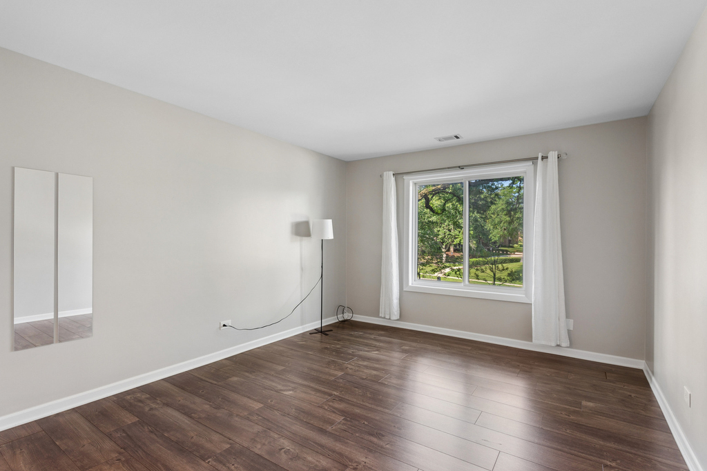 7510 Farmingdale Drive - Photo 19