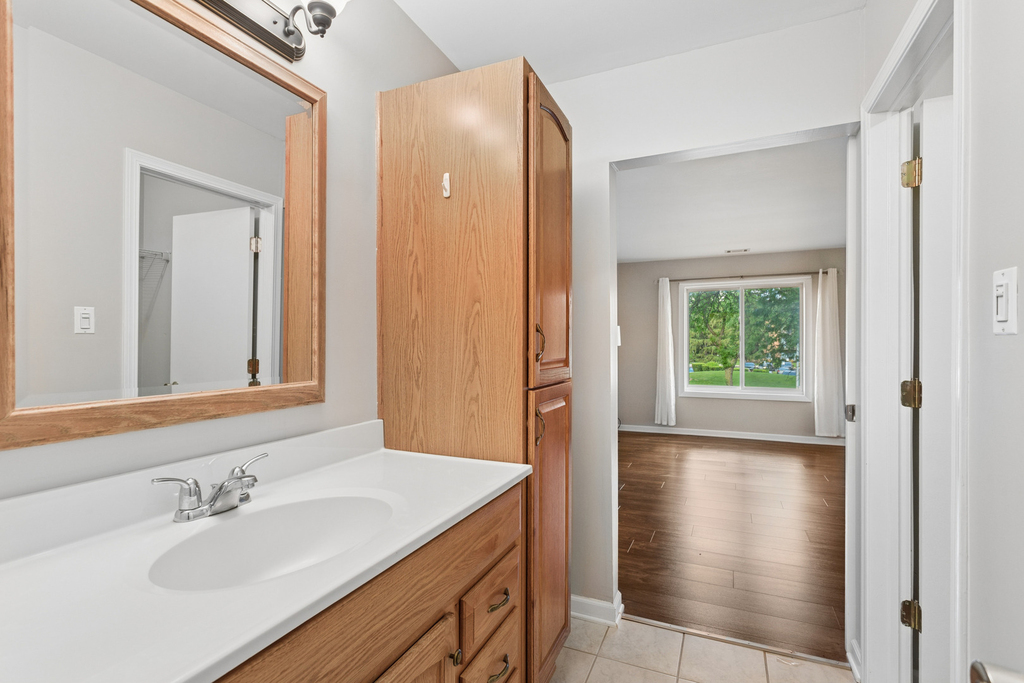 7510 Farmingdale Drive - Photo 18