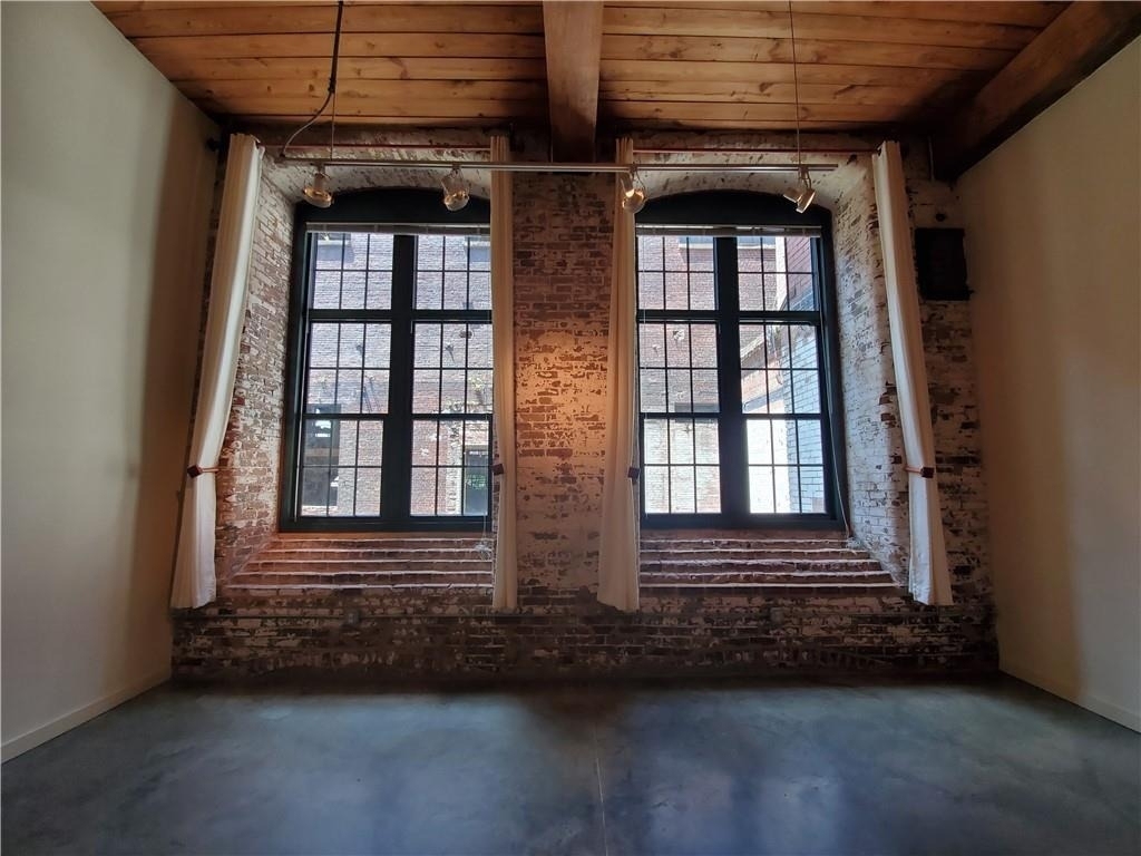 170 Boulevard - Photo 2