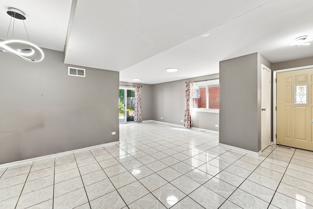 9349 Fern Lane - Photo 16