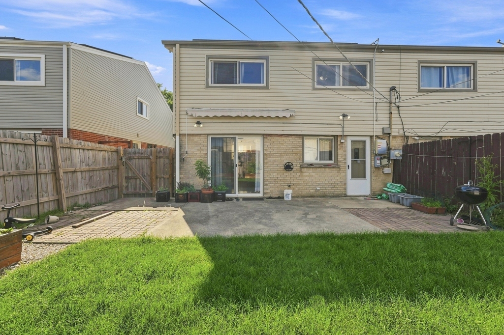 9349 Fern Lane - Photo 20