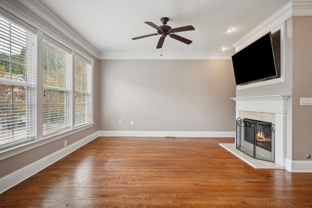 3775 Ashford Creek Avenue Ne - Photo 8