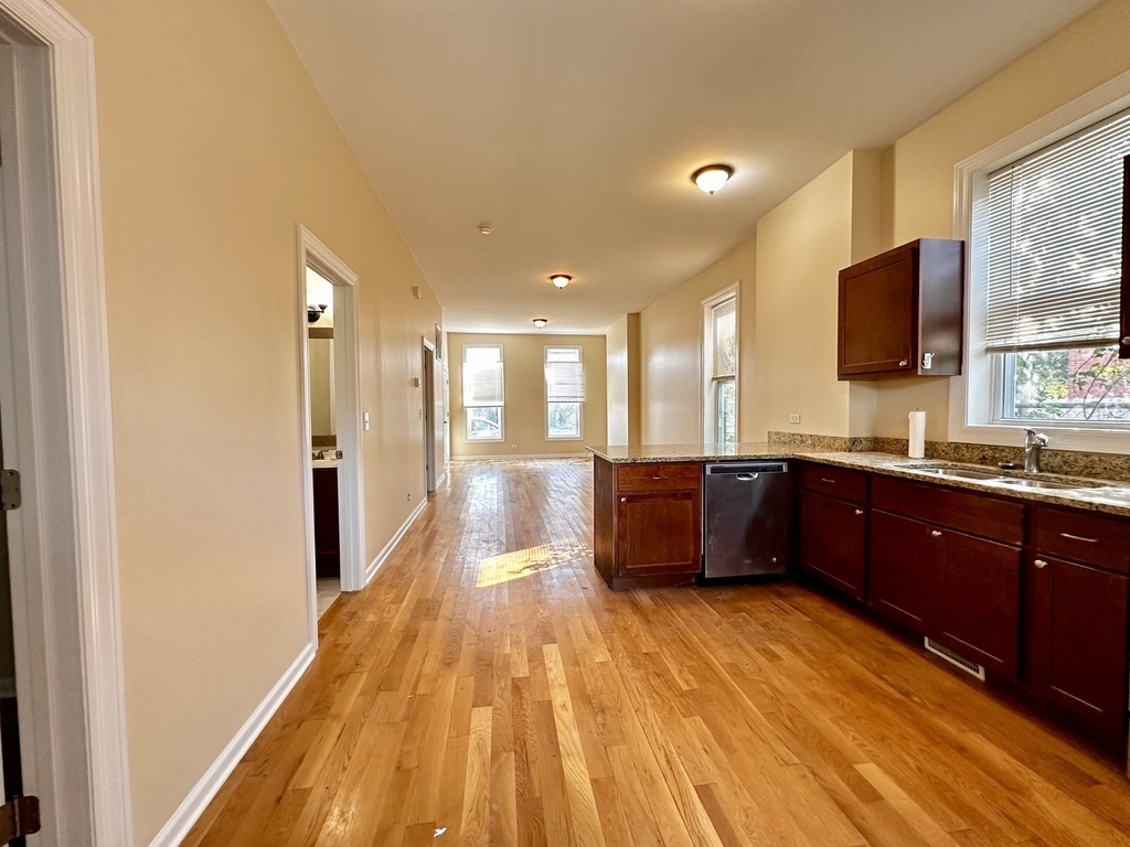 2624 W 15th Street - Photo 5
