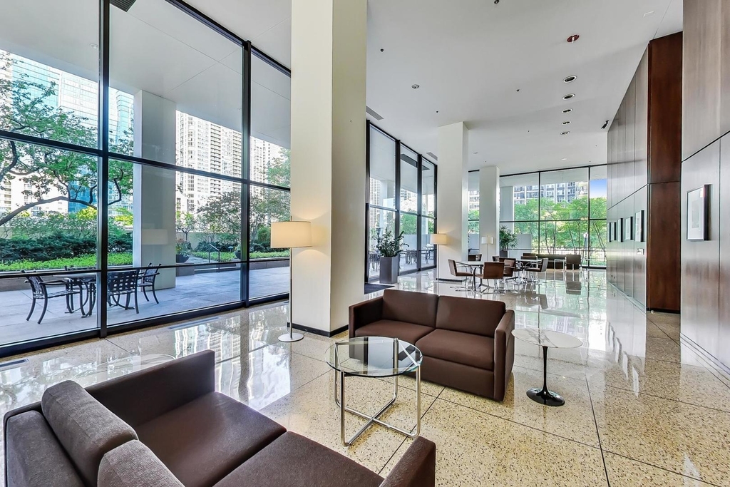 360 E Randolph Street - Photo 36