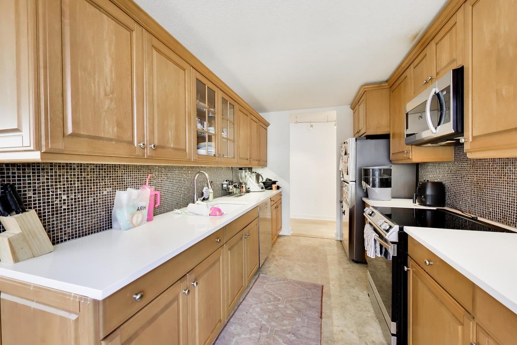 360 E Randolph Street - Photo 12