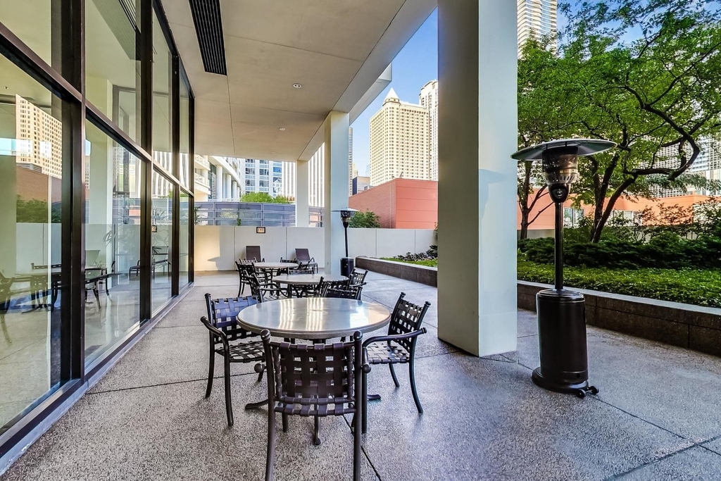 360 E Randolph Street - Photo 31