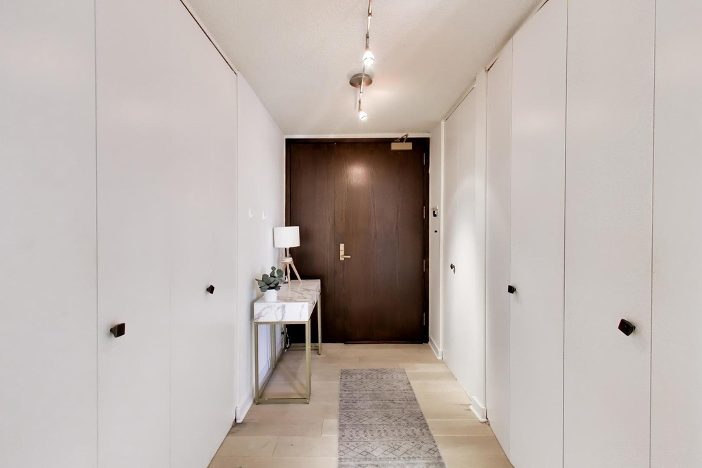 360 E Randolph Street - Photo 3