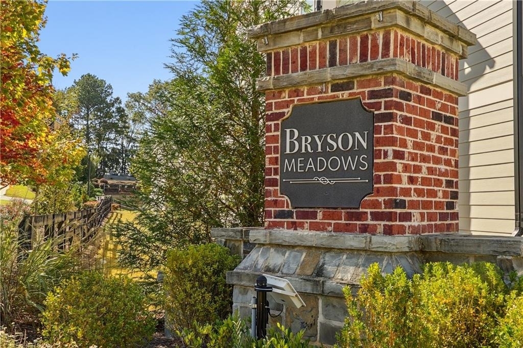 5562 Plain Field Lane - Photo 2