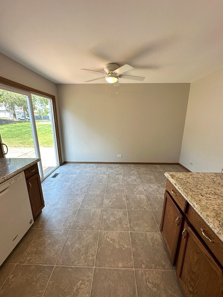 542 N Crystal Avenue - Photo 11