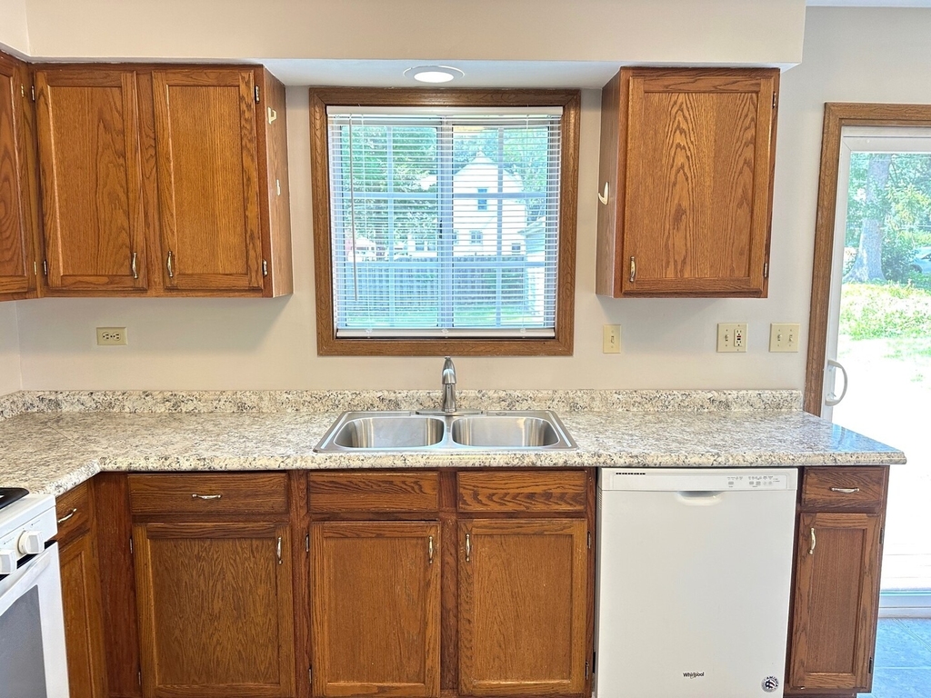542 N Crystal Avenue - Photo 8