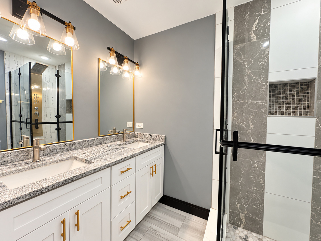 442 E 48th Street - Photo 6