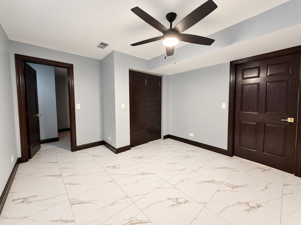 442 E 48th Street - Photo 4