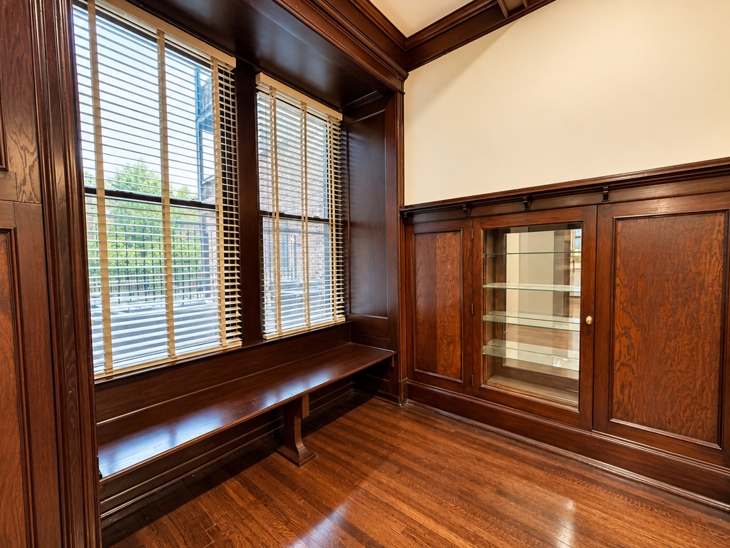 442 E 48th Street - Photo 2