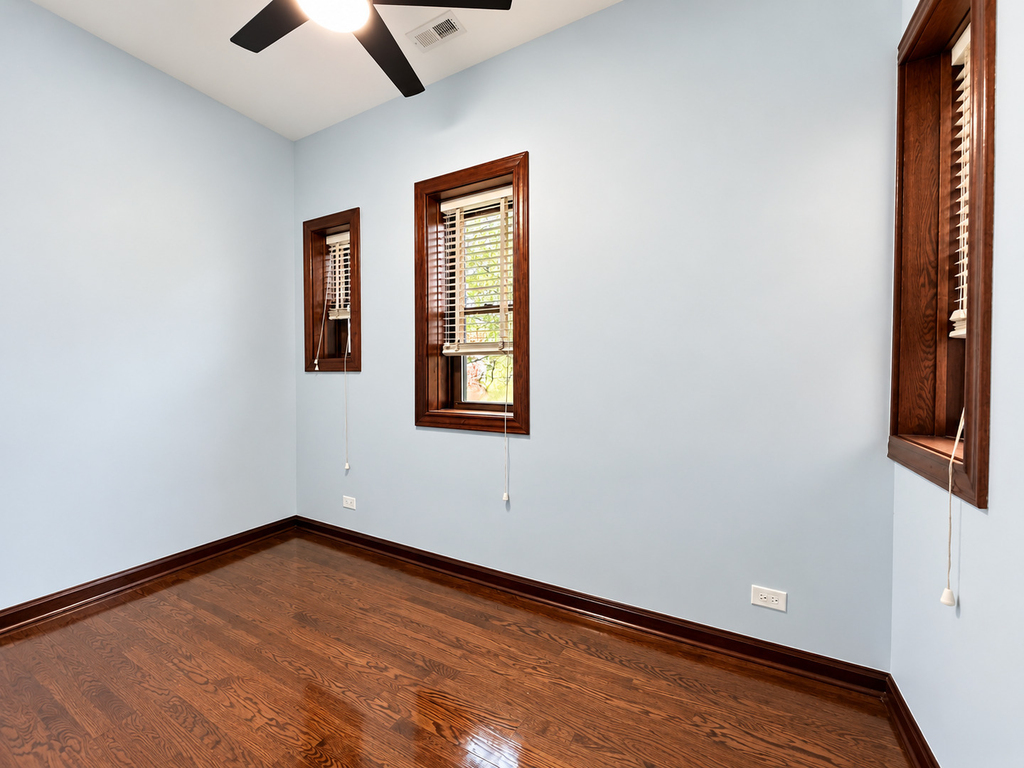 442 E 48th Street - Photo 9