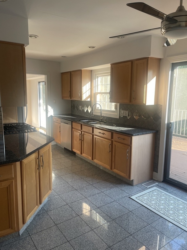 19w143 Avenue Rue Royal Avenue - Photo 4