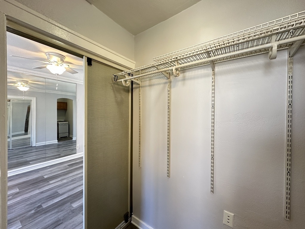 661 W Sheridan Road - Photo 16