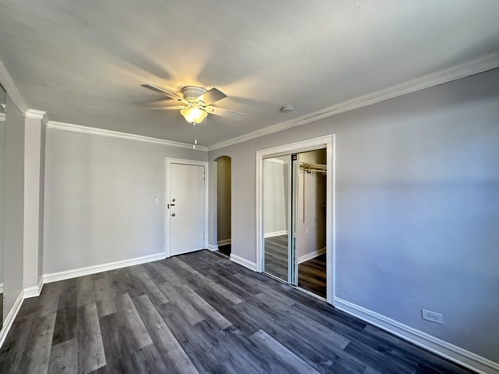 661 W Sheridan Road - Photo 11