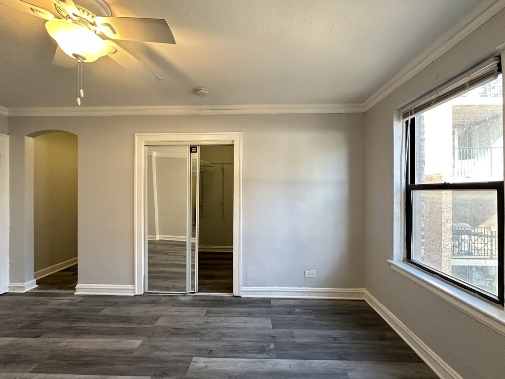 661 W Sheridan Road - Photo 12