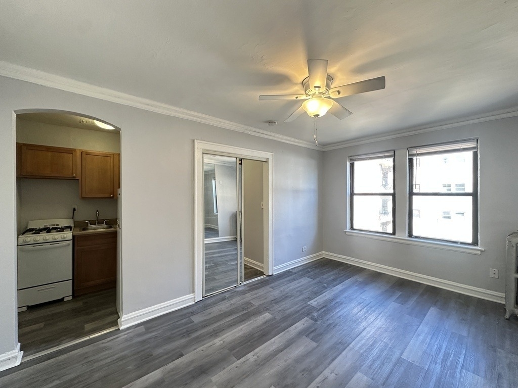 661 W Sheridan Road - Photo 6