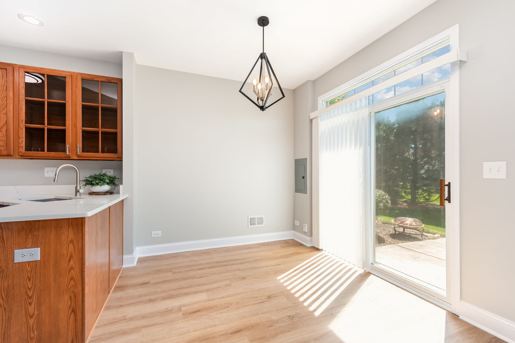 206 Barrett Drive - Photo 5