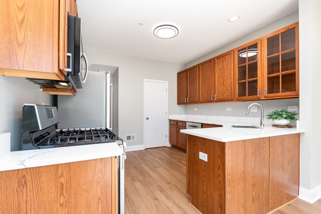 206 Barrett Drive - Photo 2