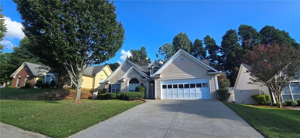 755 Avalon Forest Drive - Photo 0