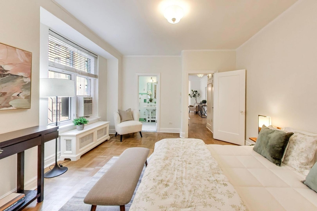 222 E Chestnut Street - Photo 7