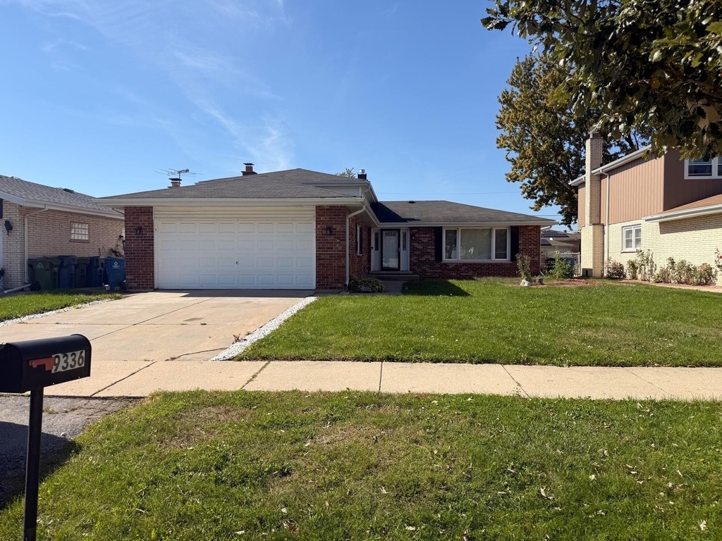9336 Moody Avenue - Photo 0