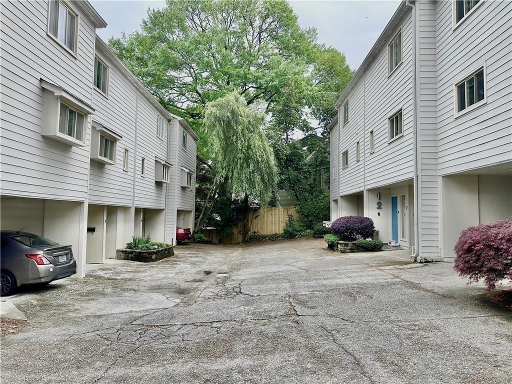 835 Glendale Terrace Ne - Photo 12