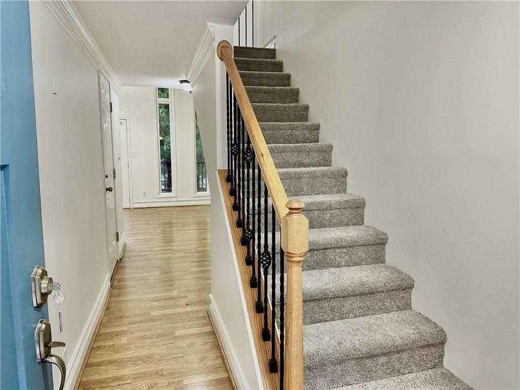 835 Glendale Terrace Ne - Photo 1
