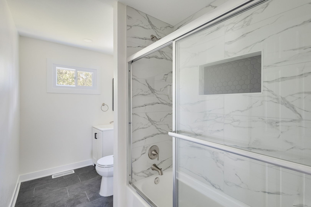 1859 Reichert Avenue - Photo 9