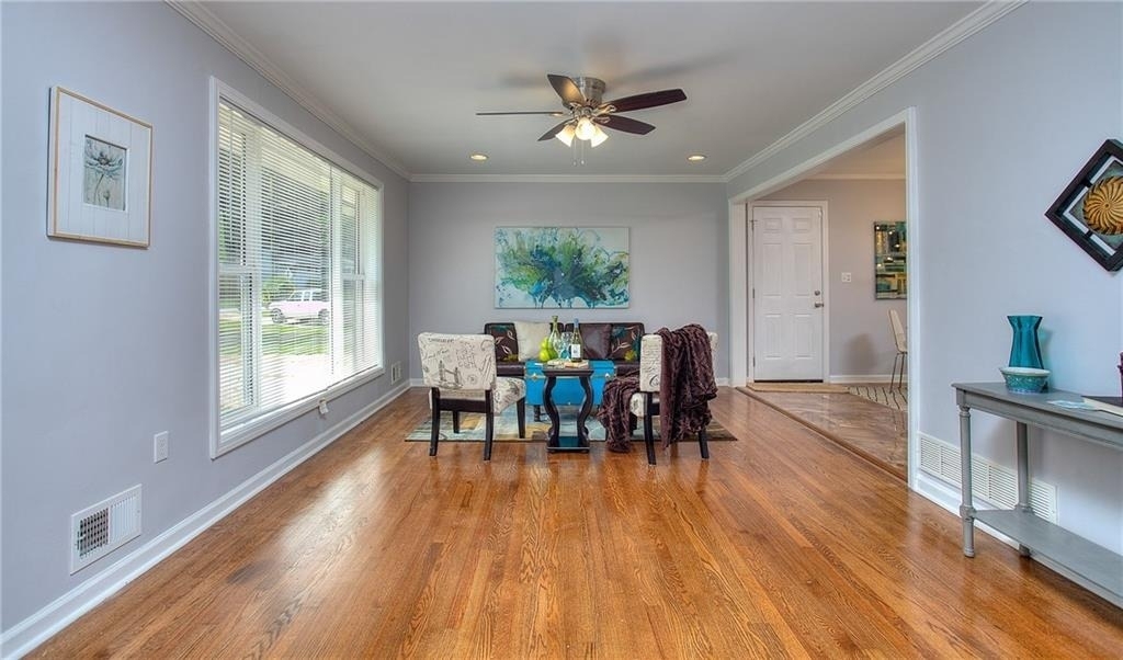 2374 Shamrock Drive - Photo 4