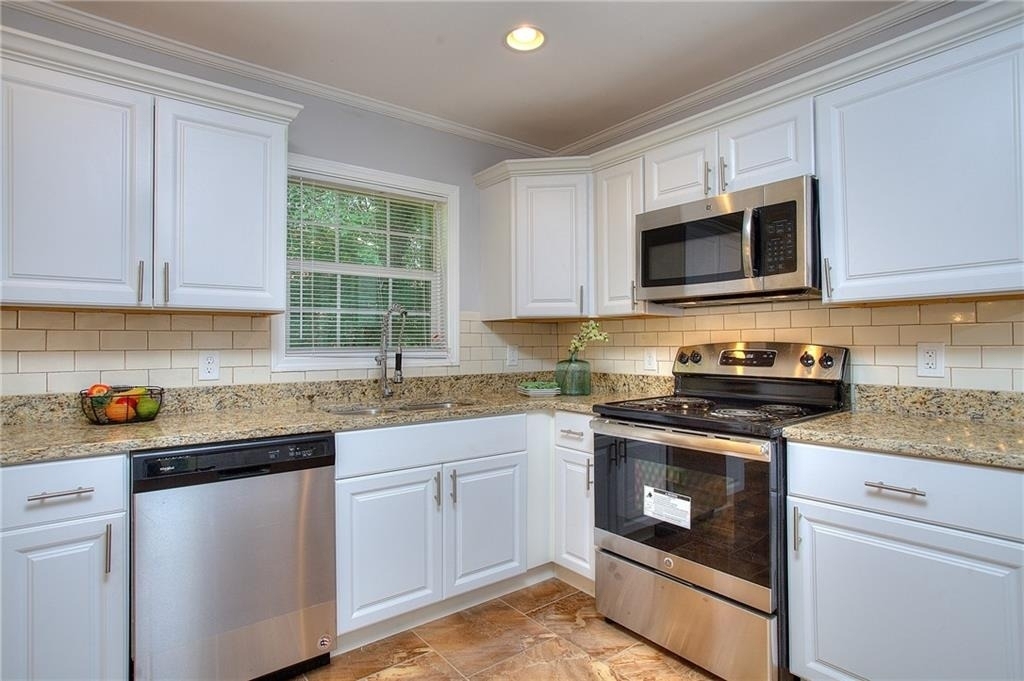 2374 Shamrock Drive - Photo 12