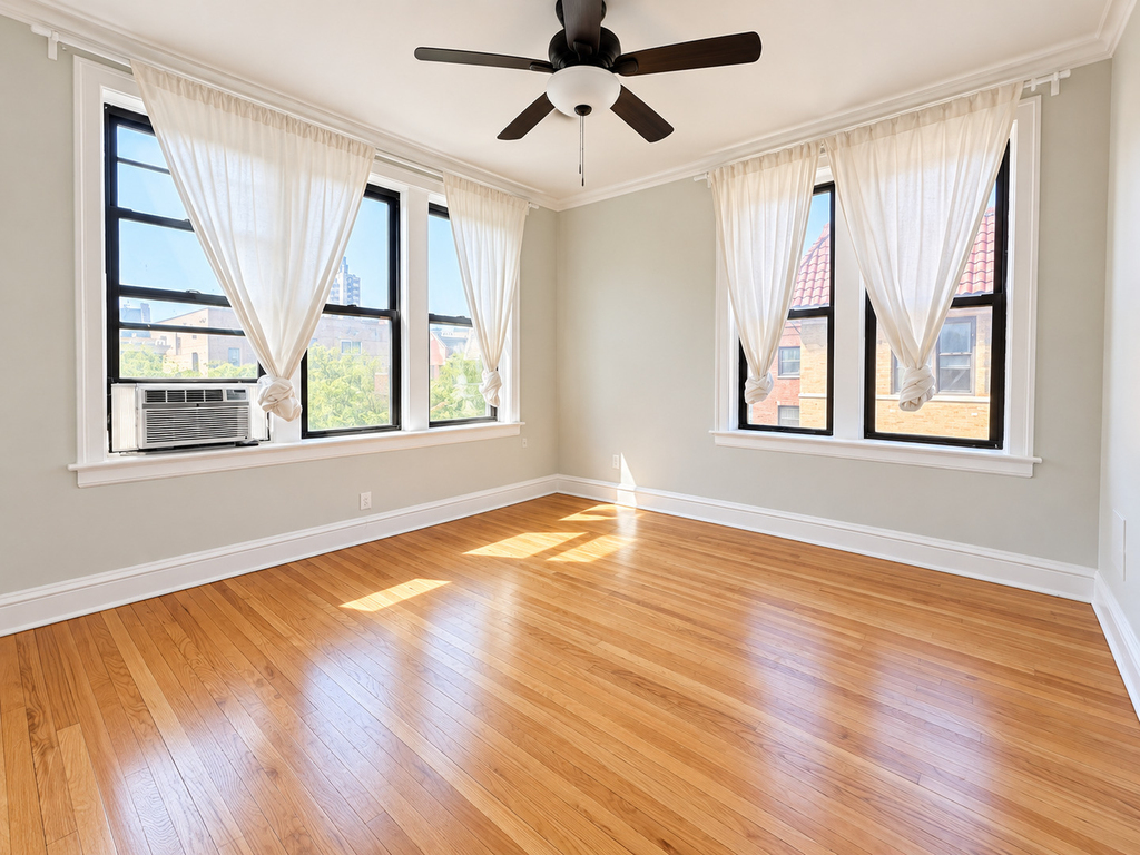 5461 S Everett Avenue - Photo 4