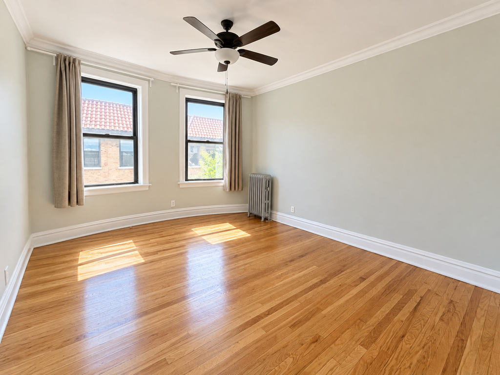 5461 S Everett Avenue - Photo 8