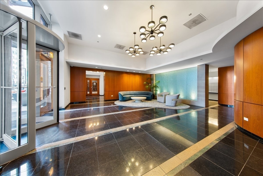 420 E Waterside Drive - Photo 33