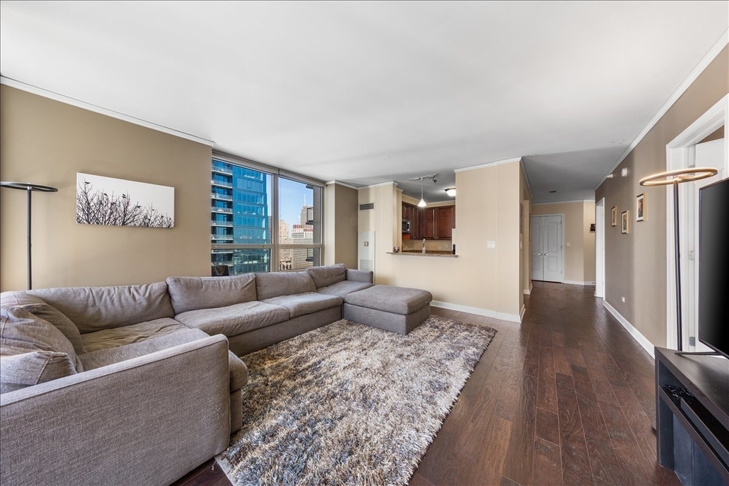 420 E Waterside Drive - Photo 5