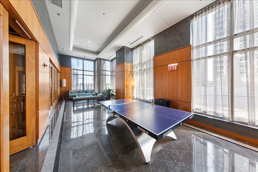 420 E Waterside Drive - Photo 21