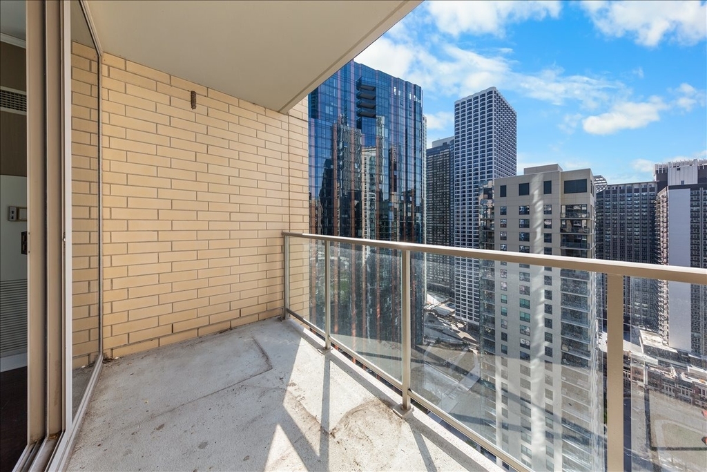 420 E Waterside Drive - Photo 12
