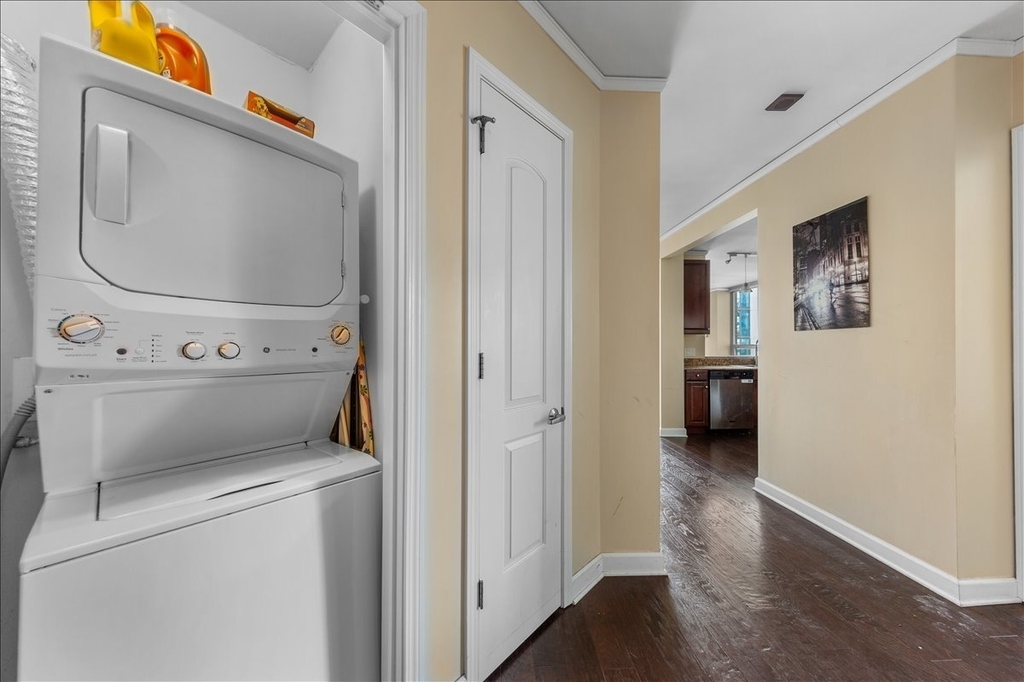 420 E Waterside Drive - Photo 19