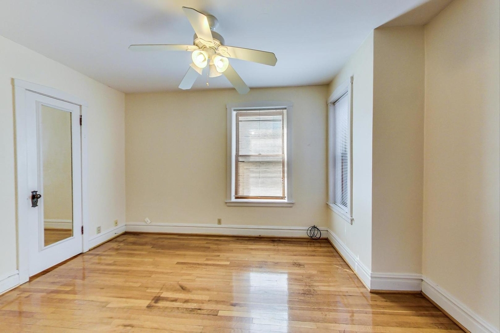 4229 N Ashland Avenue - Photo 11