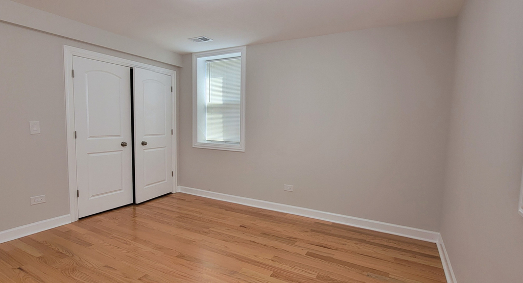 2836 W Arthur Street - Photo 7
