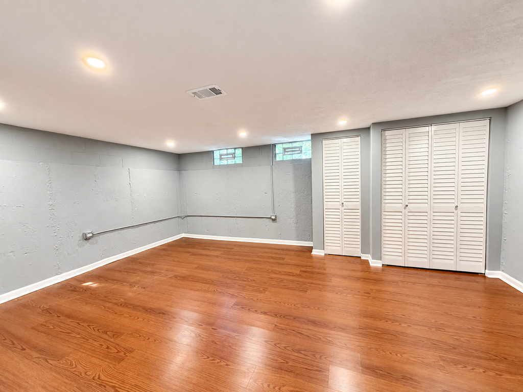 529 E Lincoln Street - Photo 23
