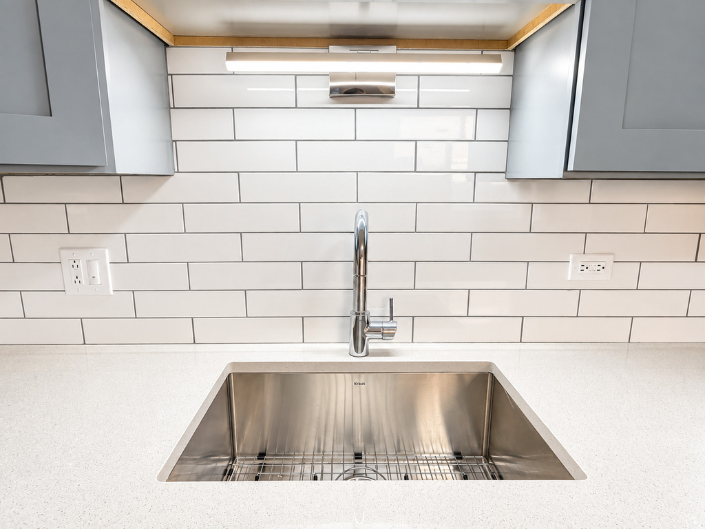 529 E Lincoln Street - Photo 10
