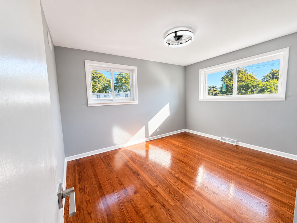 529 E Lincoln Street - Photo 14