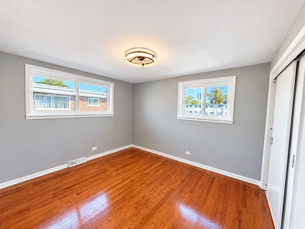 529 E Lincoln Street - Photo 12